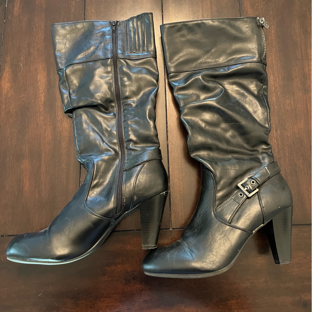 Black high heel G by Guess booties size 11